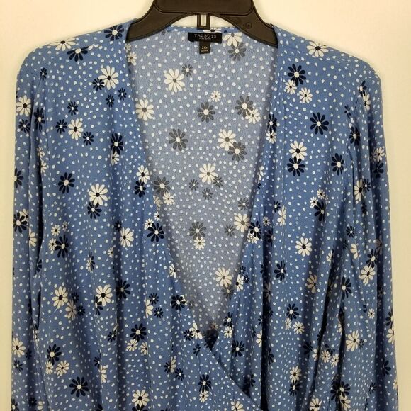 Talbots Women Plus Floral Wrap Blouse Top Size 2X Petite Blue Long Sleeve - Picture 2 of 6